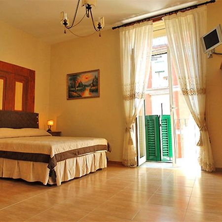 B&B Domus Gemi Nápoly Kültér fotó