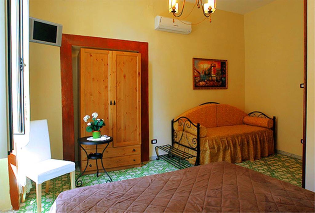 B&B Domus Gemi Nápoly Szoba fotó